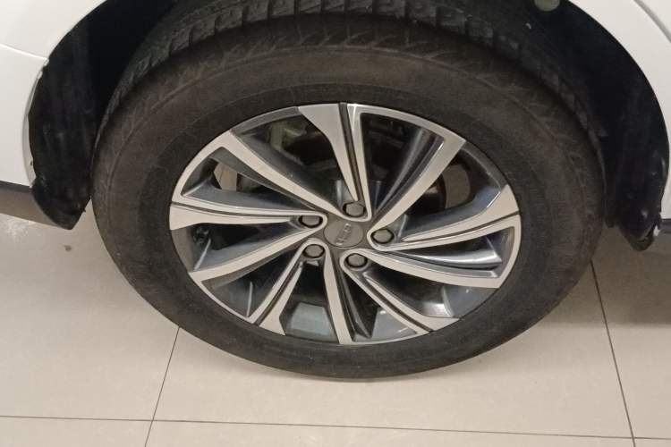 Used Geely Auto Vision X6 2020 1.4T CVT Luxury Edition
