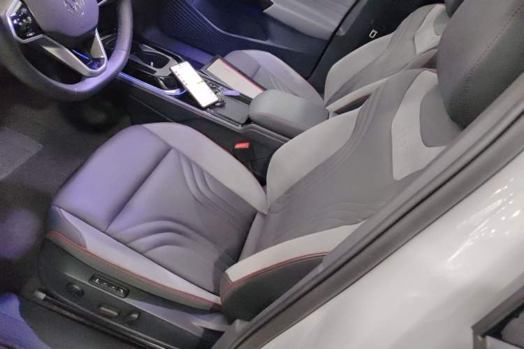 Used Volkswagen ID.4 CROZZ 2024 PRIME
