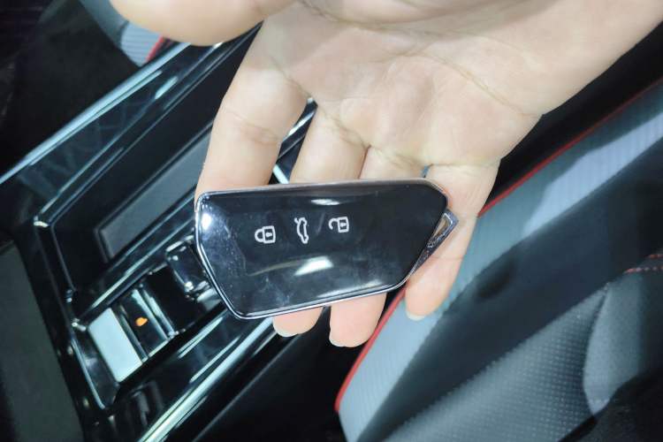 Used Volkswagen Lamando 2024 Lavida L 280TSI DSG Cool & Spicy Edition