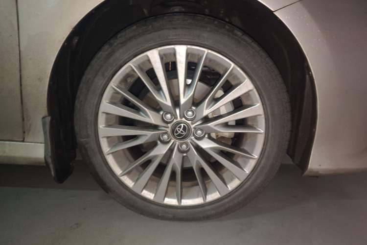 Used Toyota Camry 2018 Dual-Engine 2.5 HG Luxury Edition
