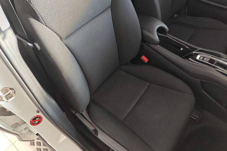 Used Honda Vezel 2015 1.5L CVT two-wheel drive Comfort trim