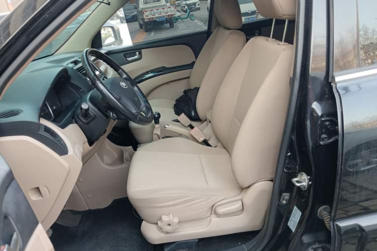 Used Kia Sportage 2013 2.0L Manual Two-Wheel Drive GL Trim
