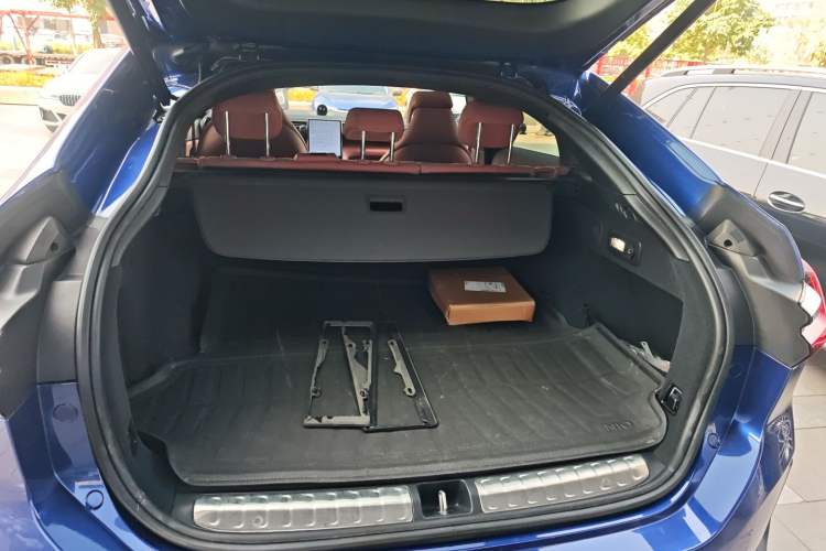 Used Nio EC6 2020 475 km Performance Version
