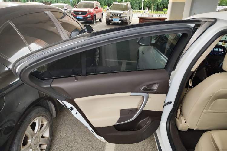 Used Buick Regal 2015 2.0L Leading Fashion Edition
