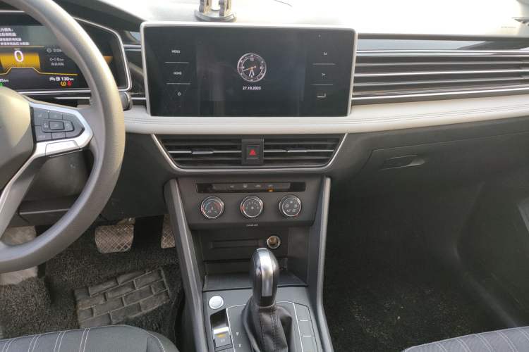 Used Volkswagen Tiguan L 2022 330TSI Automatic Two-Wheel Drive Comfort Edition
