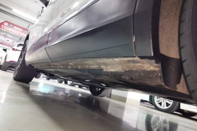 Used Volkswagen Tiguan L 2019 Revised 330TSI Automatic Two-Wheel Drive Smart & Luxury Edition China VI Standard