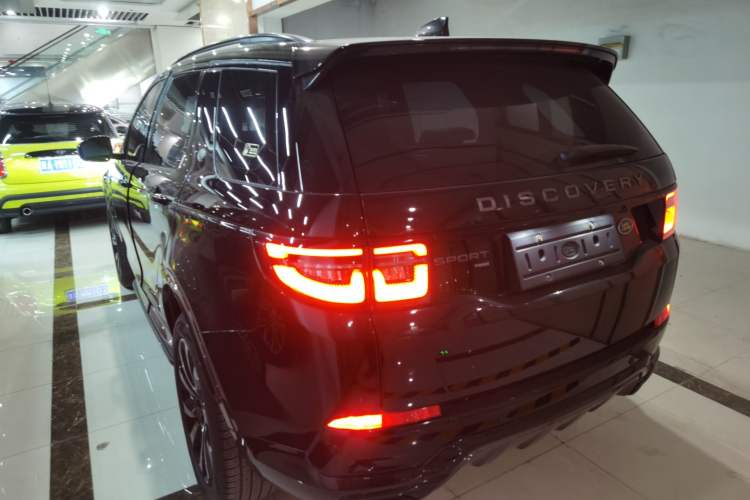 Used Land Rover Discovery Sport 2022 Revised Version 249 PS R-Dynamic S Performance Edition 5 Seats