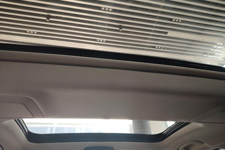 Used BMW 5 Series New Energy 2020 Mileage Upgrade Version 530Le Luxury Package