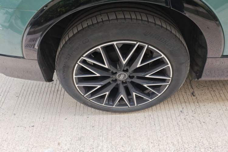 Used Audi Q5 e-tron 2022 40 e-tron Starlight Edition Mech Kit
