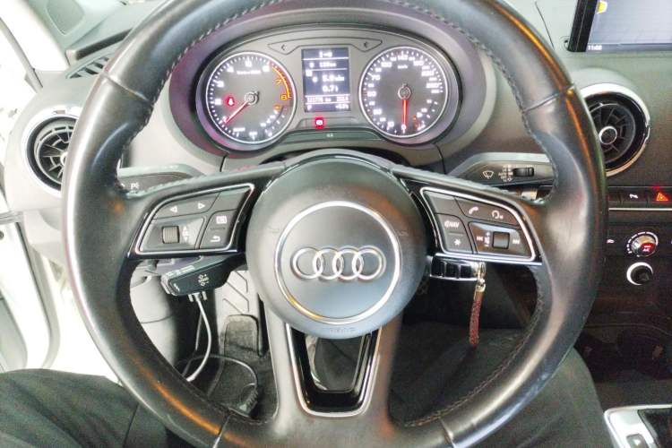 Used Audi A3 2017 Limousine 35 TFSI Fashion Model