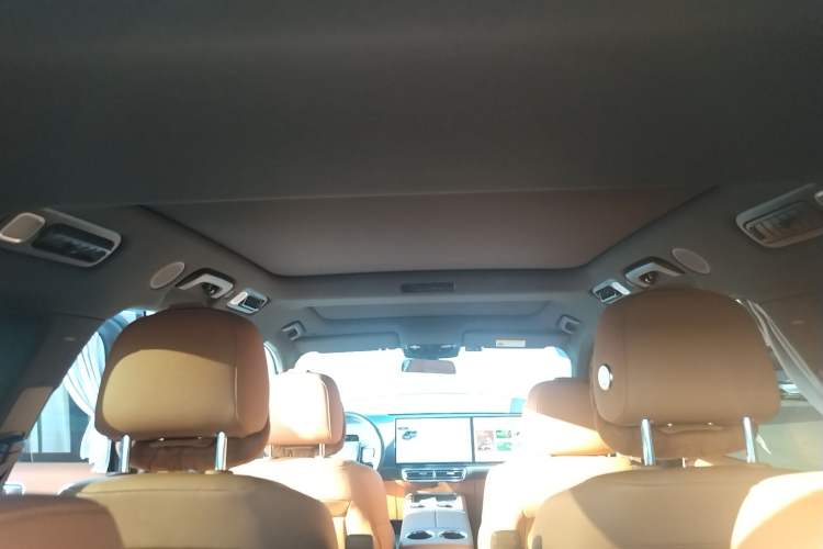 Used Li Auto L8 2023 Pro Model
