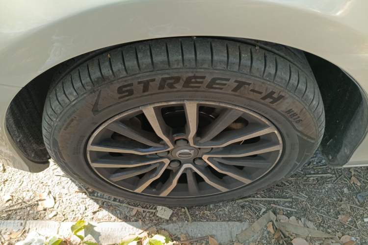 Used Volvo V40 2017 T3 Zhiyi Edition