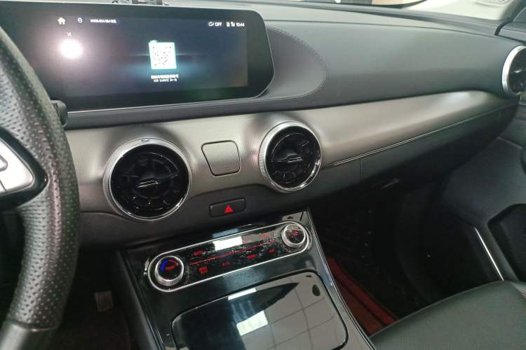 Used FORTHING T5 EVO 2021 1.5TD DCT Diamond Edition