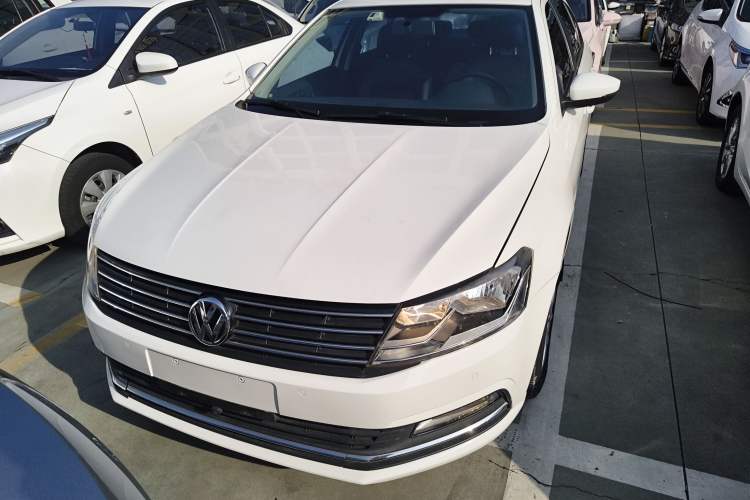 Used Volkswagen Lavida 2015 230TSI DSG Comfort Edition
