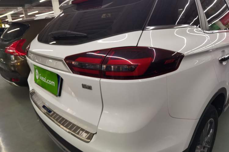 Used Geely Auto Emgrand X7 Sport 2021 Million Edition 1.8TD DCT Two-Wheel Drive Comfort Model
