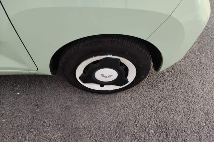 Used Wuling Hongguang MINIEV 2021 Macaron Fashion Model Lithium Iron Phosphate
