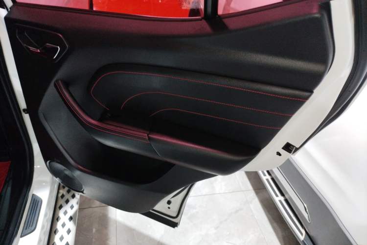 Used Soueast DX3 2016 1.5L Manual Luxury Version
