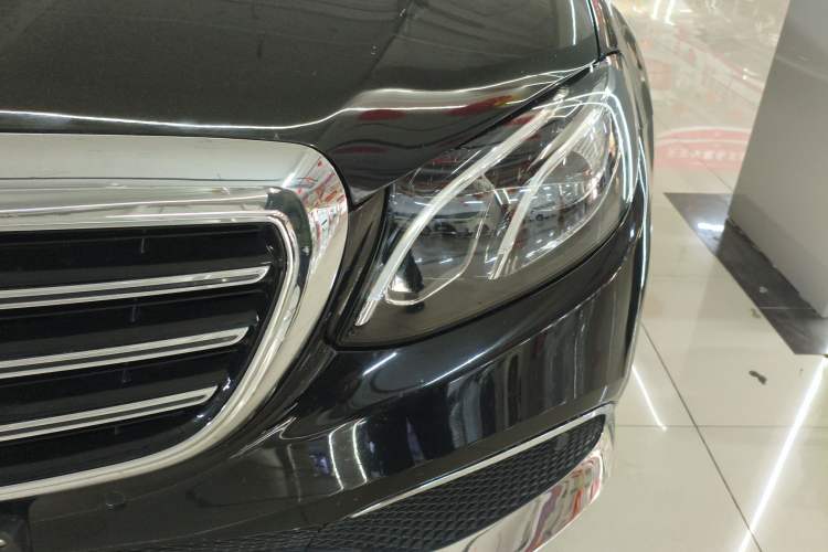 Used Mercedes-Benz E-Class 2019 Restyled E 300 L Sporty and Stylish Edition
