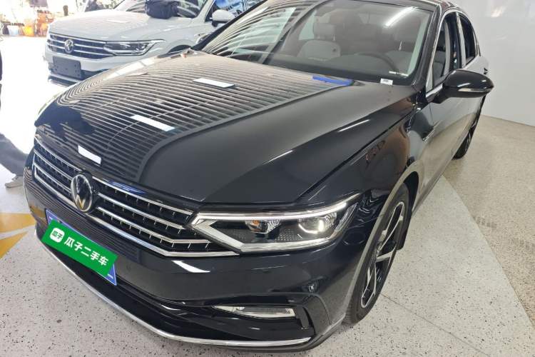 Used Volkswagen Magotan 2023 2 Million Units Commemorative Edition 330TSI DSG Luxury Version