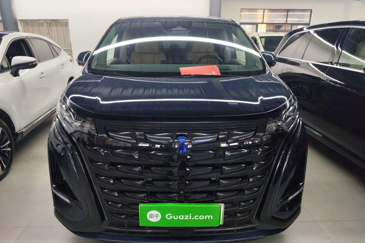 Used Denza D9 2022 DM-i 970 Four-Wheel Drive Flagship Model