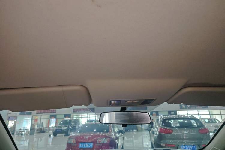 Used Dongfeng Fengon S560 2019 1.8L Manual Urban Model