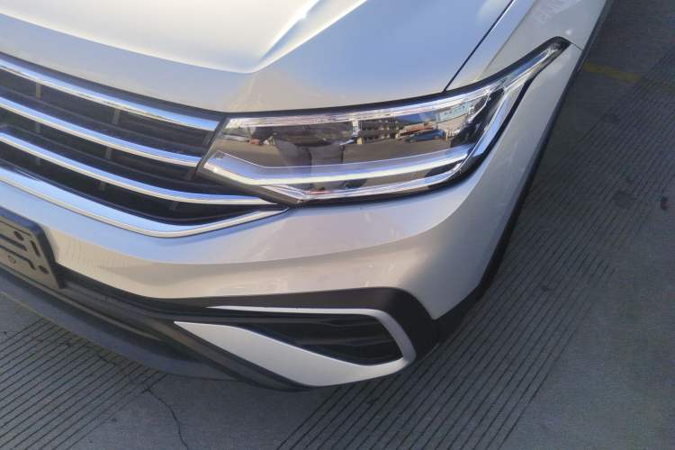 Used Volkswagen Tiguan L 2022 330TSI Automatic Two-Wheel Drive Smart Edition
