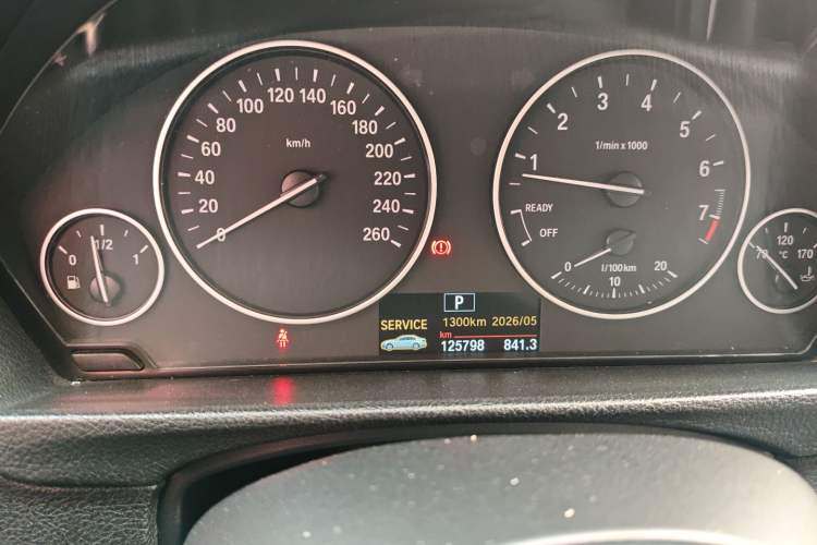 Used BMW 3 Series 2016 320Li Ambition Model
