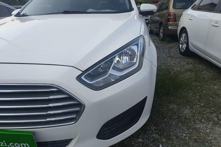 Used Ford Escort 2019 Revised 1.5L Automatic ZhiXiang Version (Tire Pressure Monitoring) China VI Standard
