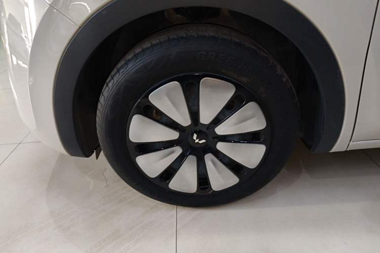 Used Wuling Bingo 2023 410 km Lingxi Deluxe Edition
