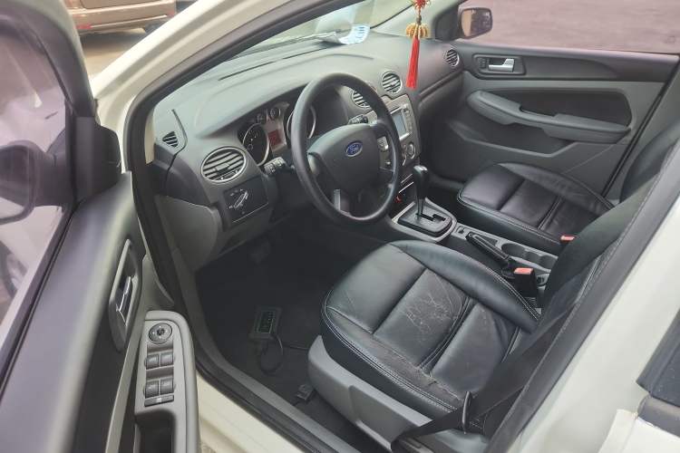 Used Ford Focus 2013 Hatchback Classic 1.8L Automatic Base Model