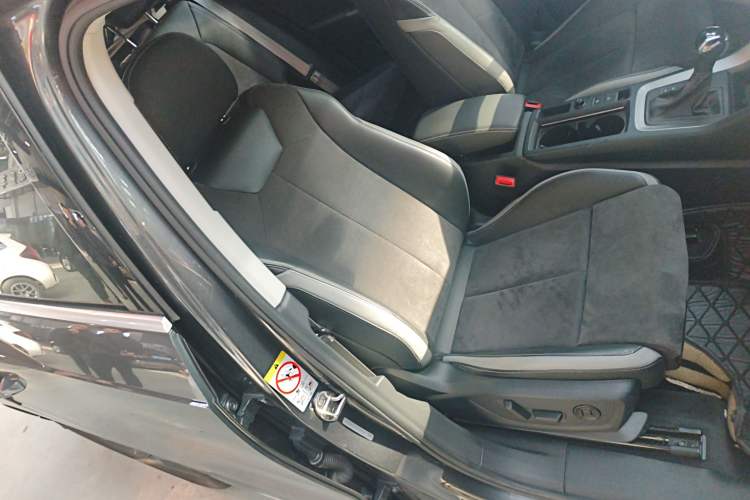 Used Audi Q3 2021 35 TFSI Fashion Dynamic Model
