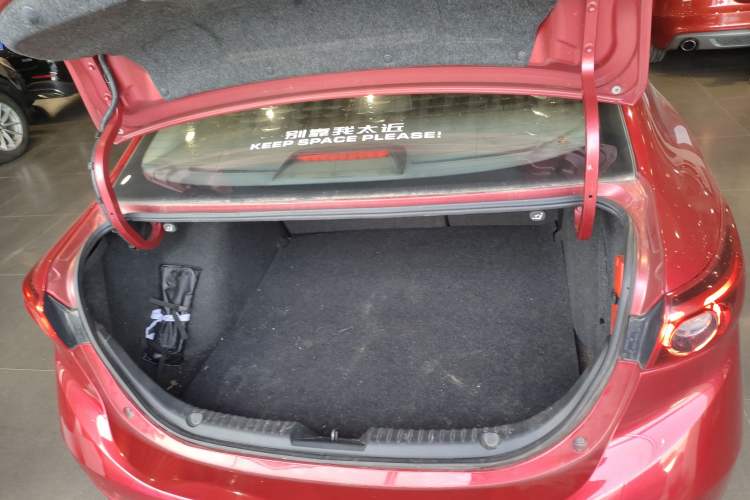 Used Mazda Mazda 3 Axela 2017 Sedan 1.5L Automatic Luxury Model Emission Standard China V
