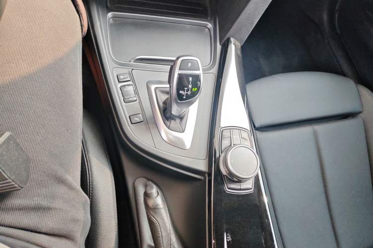 Used BMW 3 Series 2018 320Li Leading Model M Sport Package
