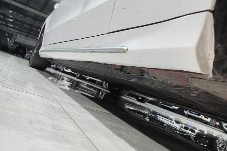 Used Mercedes-Benz C-Class 2015 Revised C 200 L Sport Edition
