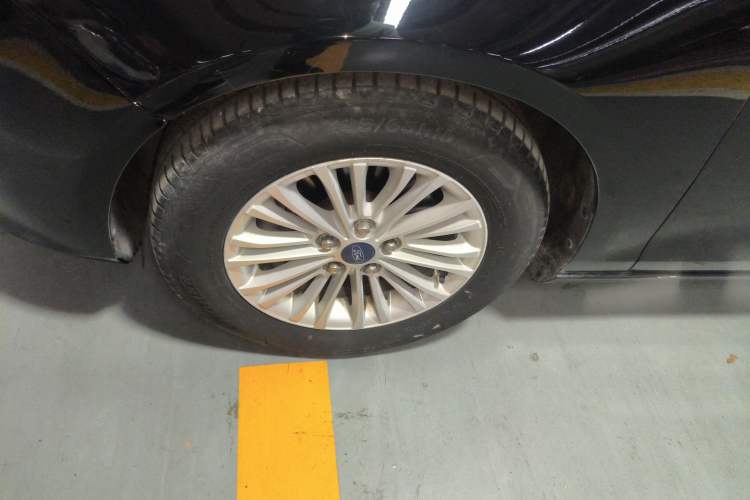 Used Ford Escort 2015 1.5L Automatic Comfort Model
