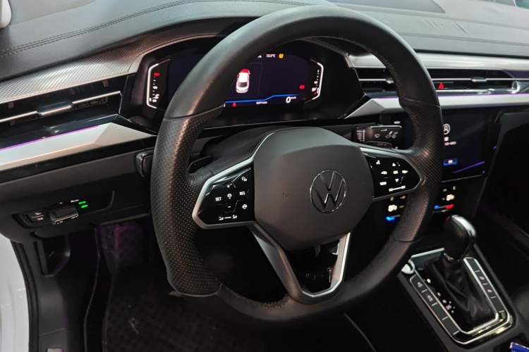 Used Volkswagen FAW-Volkswagen CC 2021 380TSI Striking Edition
