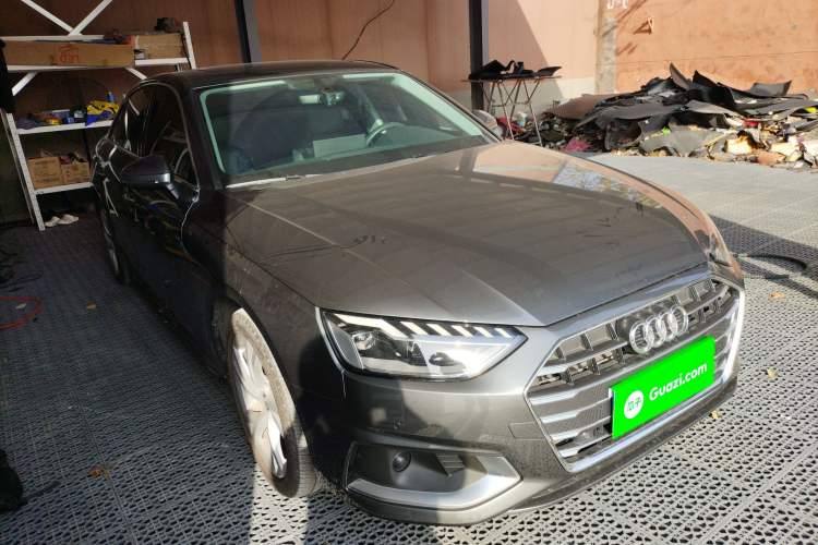 Used Audi A4L 2020 40 TFSI Fashionable and Elegant Model
