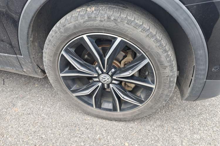 Used Volkswagen Tiguan L 2019 330TSI Automatic Two-Wheel Drive Smart Luxury Version China V Emission Standard