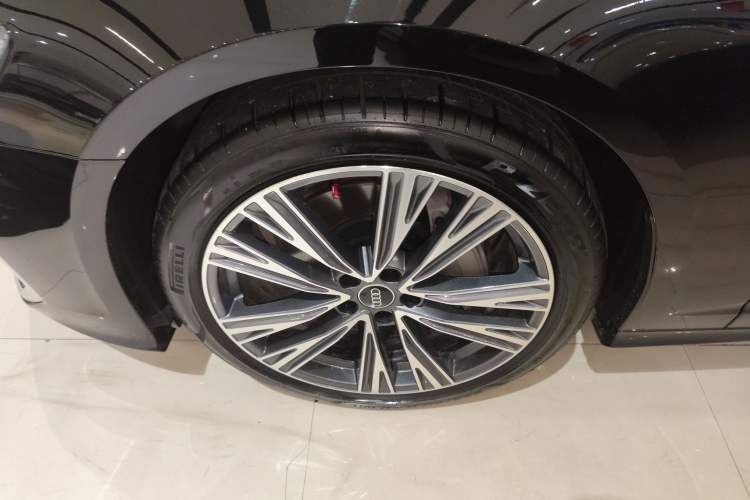 Used Audi A6L 2025 45 TFSI Prestige Dynamic Edition + Ventilated Comfort Package
