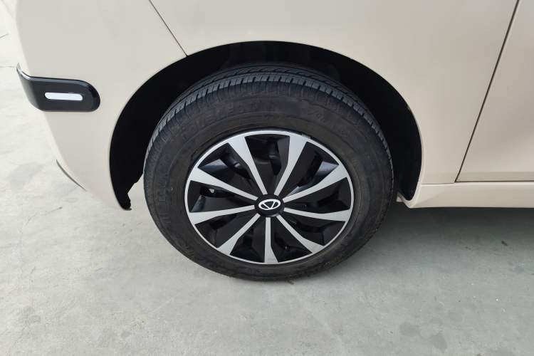 Used Chery QQ Ice Cream 2024 Edition Youth Version 205km Sundae
