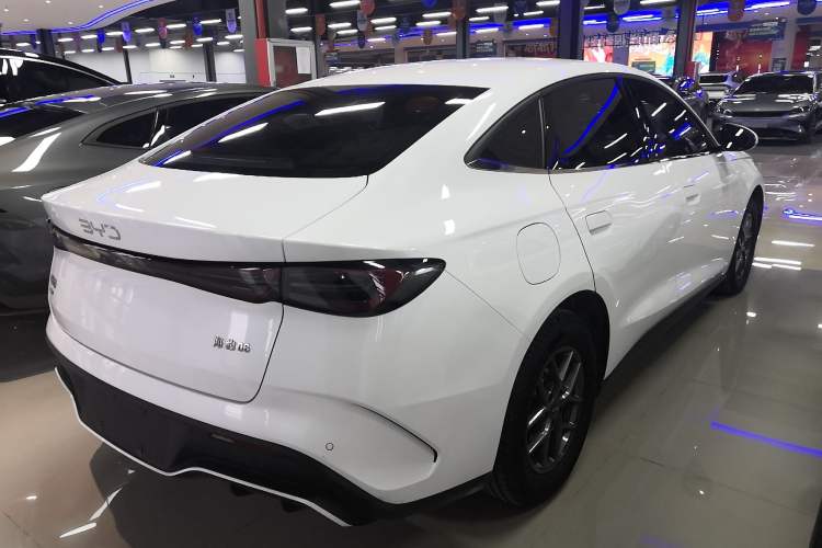 Used BYD Seal 06 New Energy 2024 DM-i 80KM Luxury Model
