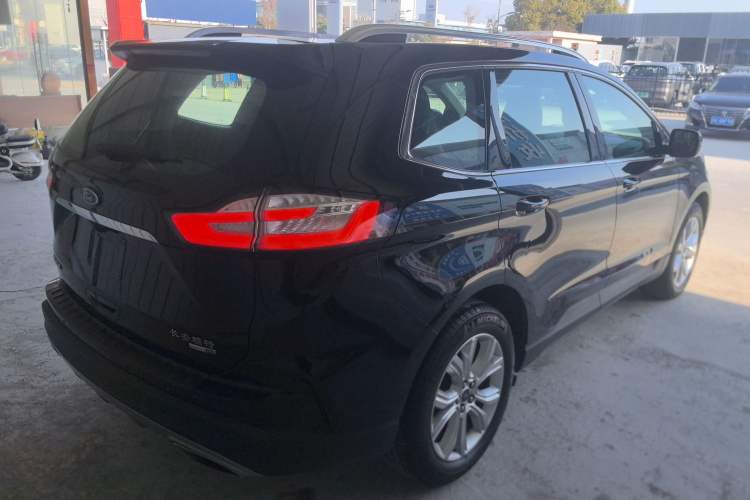 Used Ford Edge 2020 EcoBoost 245 Two-Wheel-Drive Platinum Edition 5 Seats
