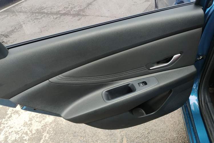 Used Hyundai Elantra 2021 1.5L CVT LUX Prestige Edition
