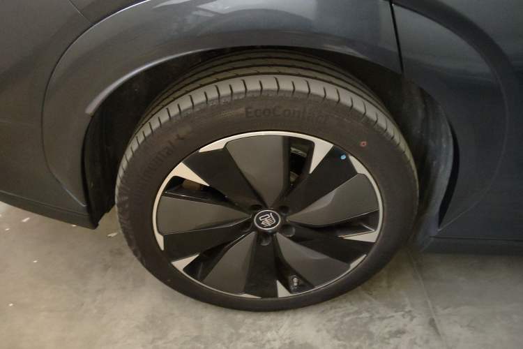 Used BYD Tang L 2025 EV 600KM All-Wheel-Drive LiDAR Flagship Model
