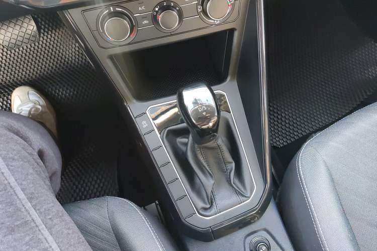 Used Volkswagen Lavida 2023 New Rui 1.5L Automatic New Yi Edition