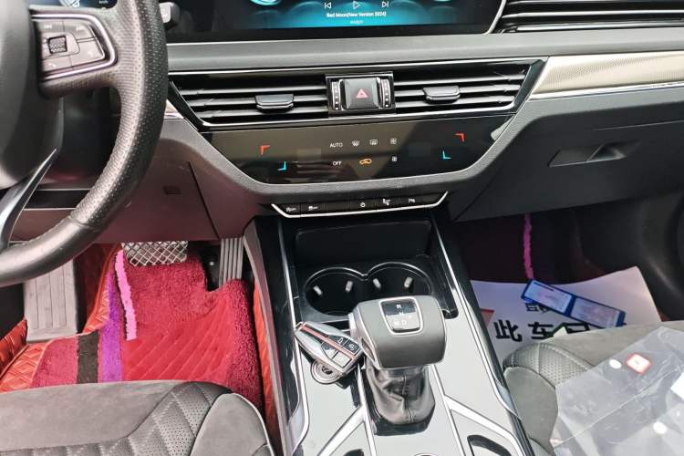 Used Hongqi HS5 2022 Facelifted Version 2.0T Smart Connect Flagship All-Wheel-Drive Edition
