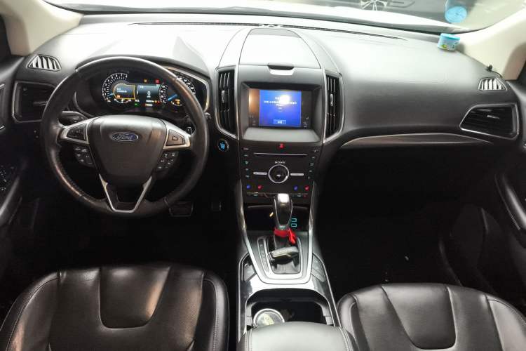 Used Ford Edge 2016 EcoBoost 245 Four-Wheel Drive Titanium 7-Seater
