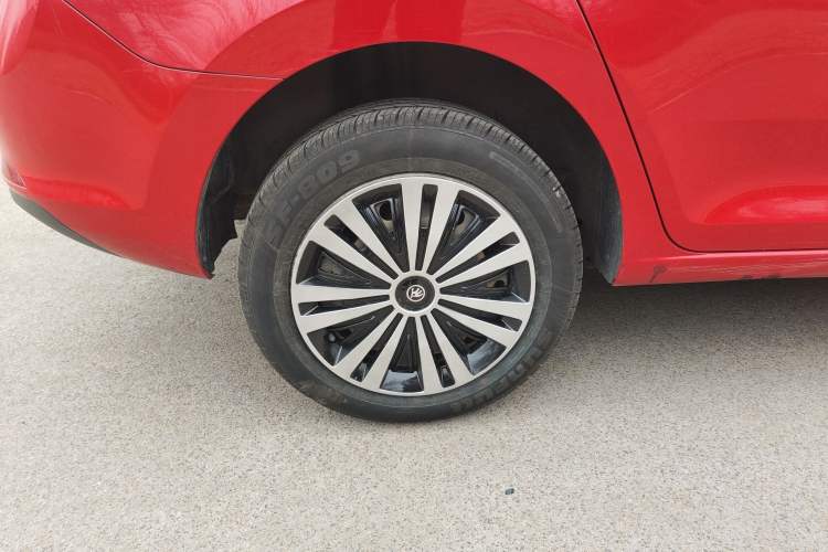 Used Skoda Rapid Spaceback 2014 1.6L Manual Enjoyment Edition
