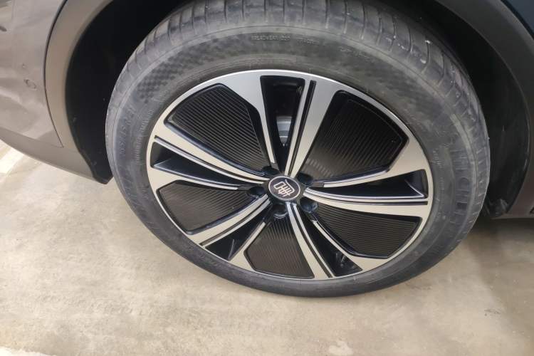 Used BYD Tang New Energy 2022 DM-p 215KM Four-Wheel Drive Flagship Model