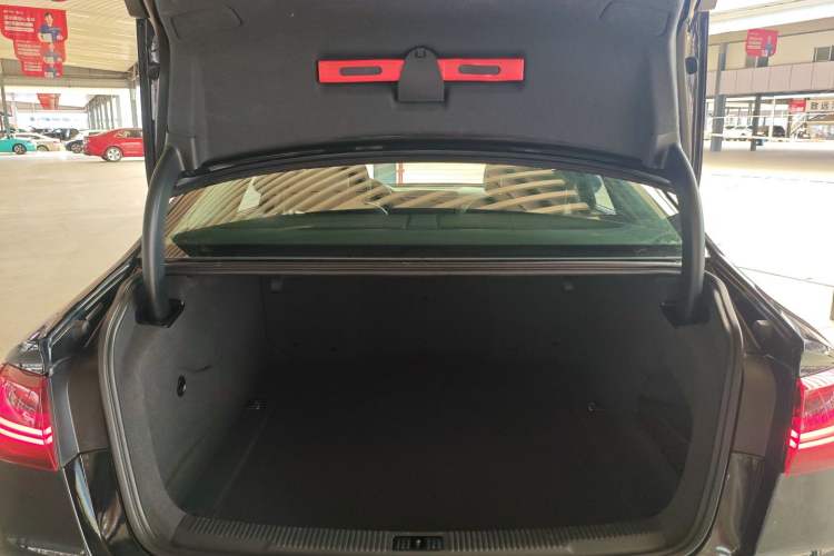 Used Audi A6L 2018 30th Anniversary Edition TFSI Trendy Model
